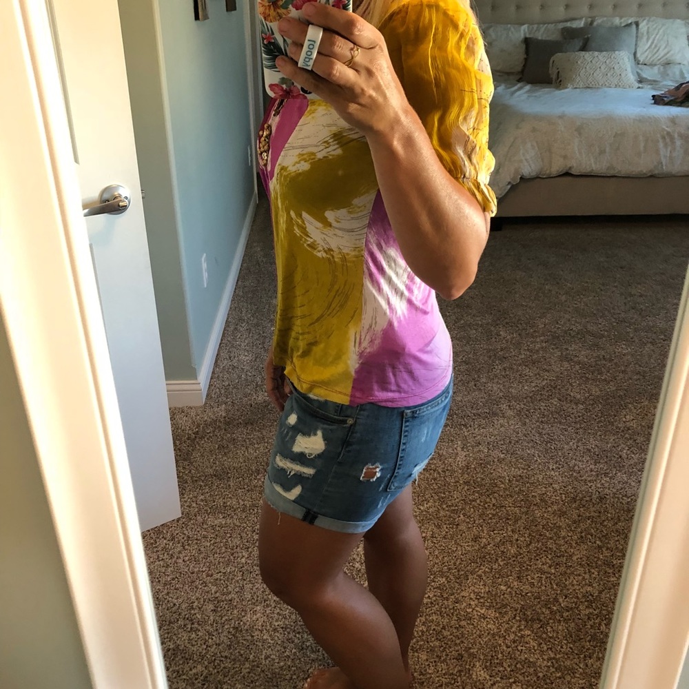 Top - Picture 2 of 4